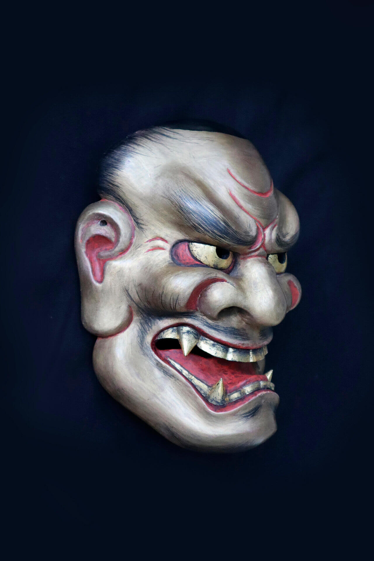 小獅子の写真（右側）